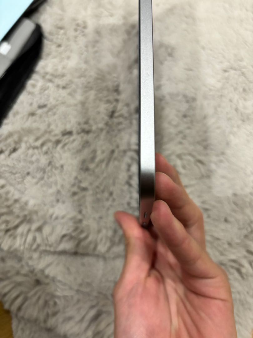 iPad pro11インチ第4世代Wi-Fiモデル128GBシルバー　整備済製品