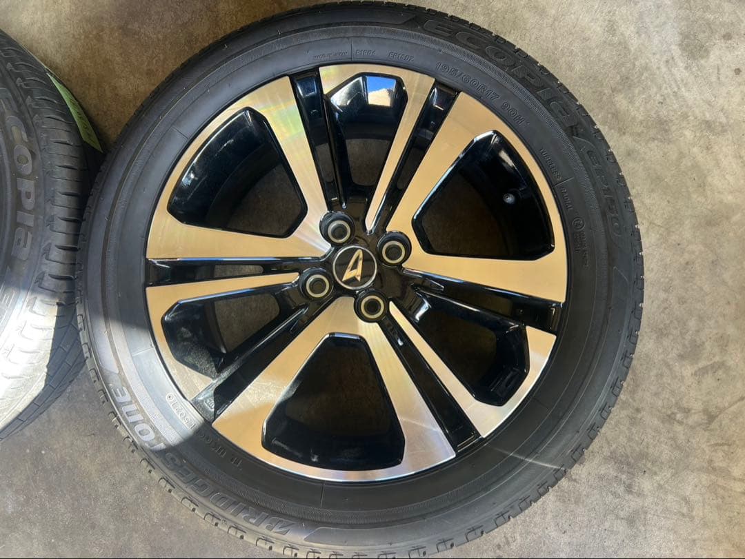 ロッキー純正ホイール195/60r17 2本 夏タイヤ