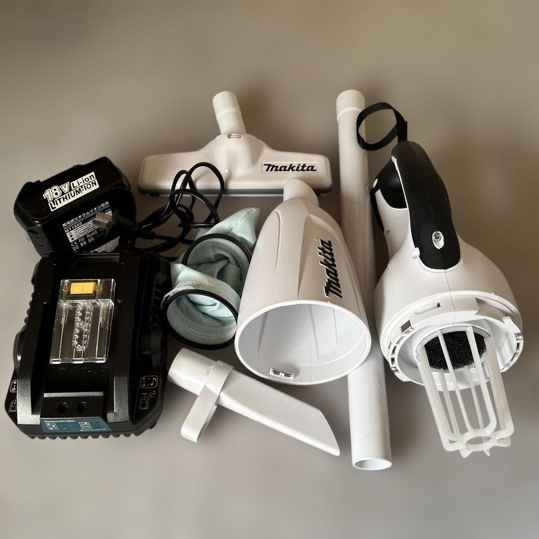 J*i様 Makita 掃除機セット バッテリー・充電器付き
