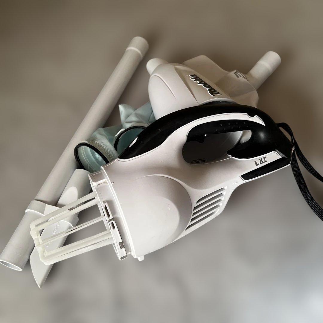 J*i様 Makita 掃除機セット バッテリー・充電器付き