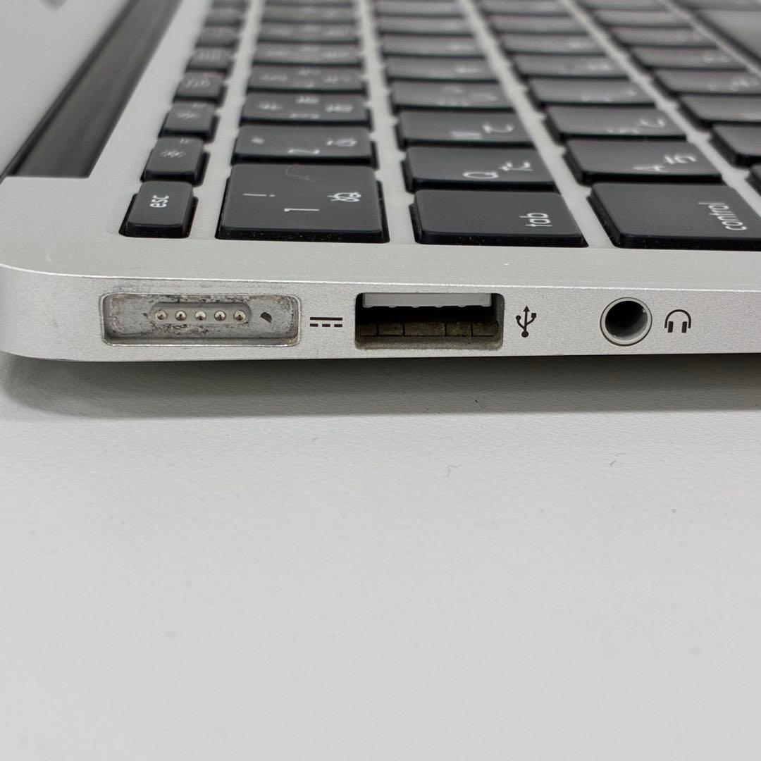 MacBook Air A1465 本体（初期化済み）