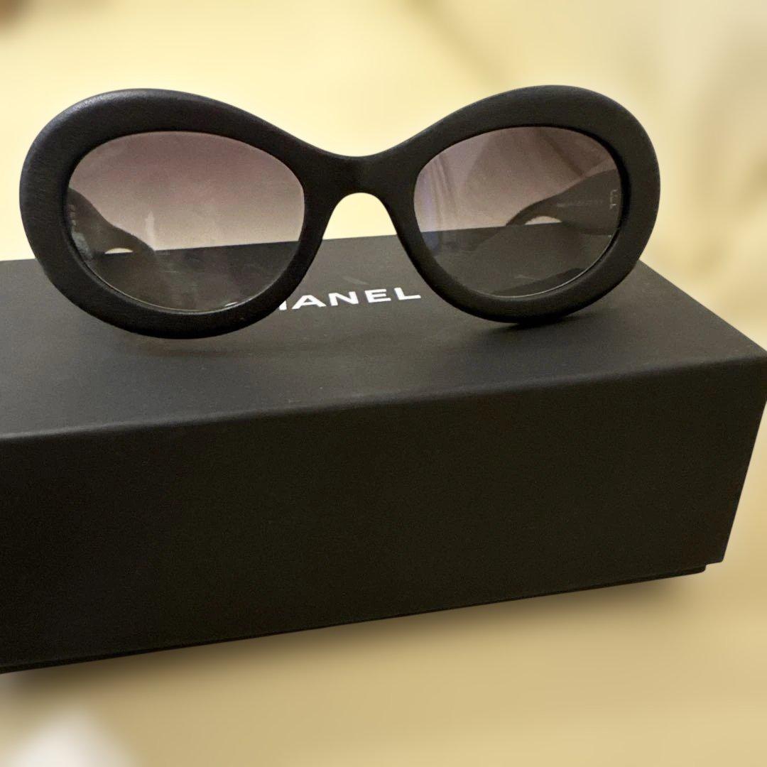 【超貴重】CHANEL ブラックレザー　サングラス