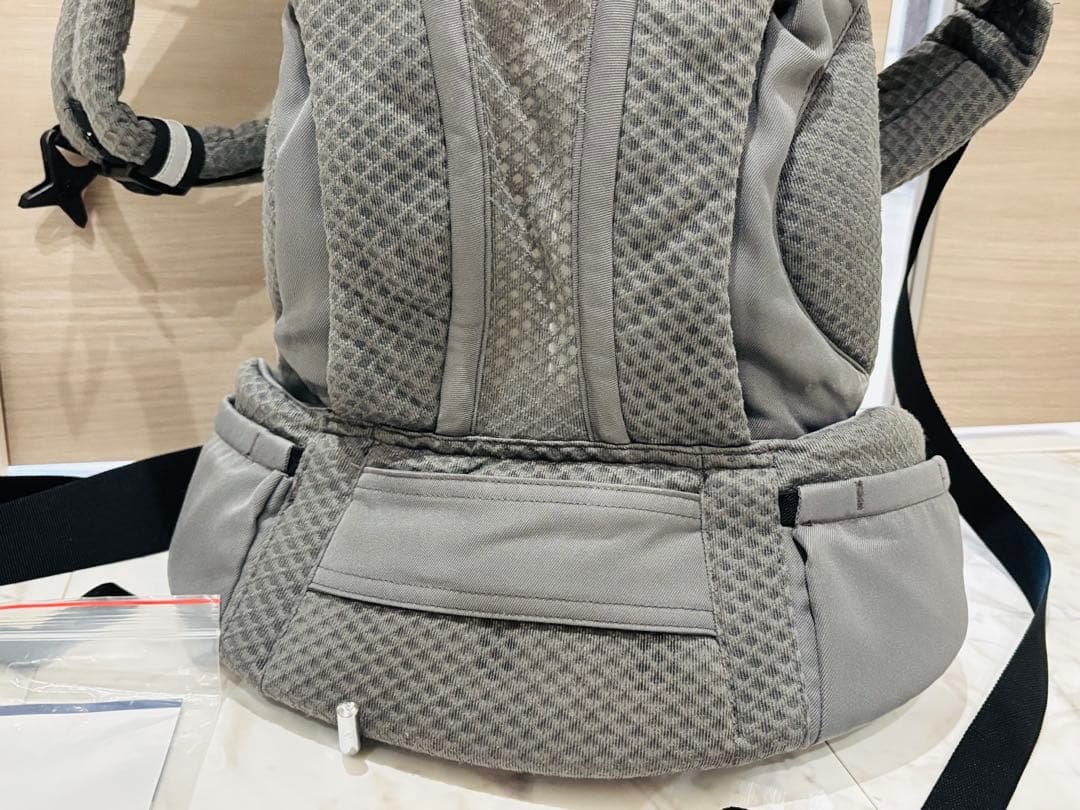 【極美品】エルゴベビー　オムニ ブリーズ　グラファイトグレー