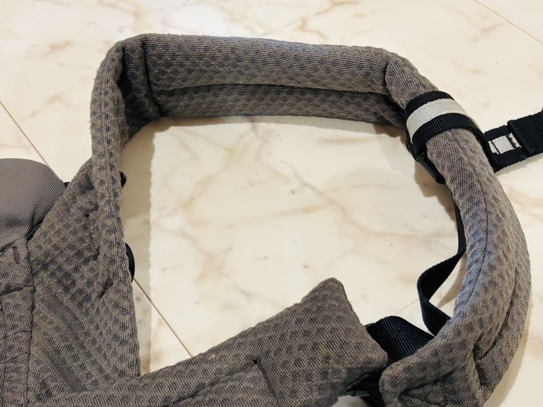 【極美品】エルゴベビー　オムニ ブリーズ　グラファイトグレー