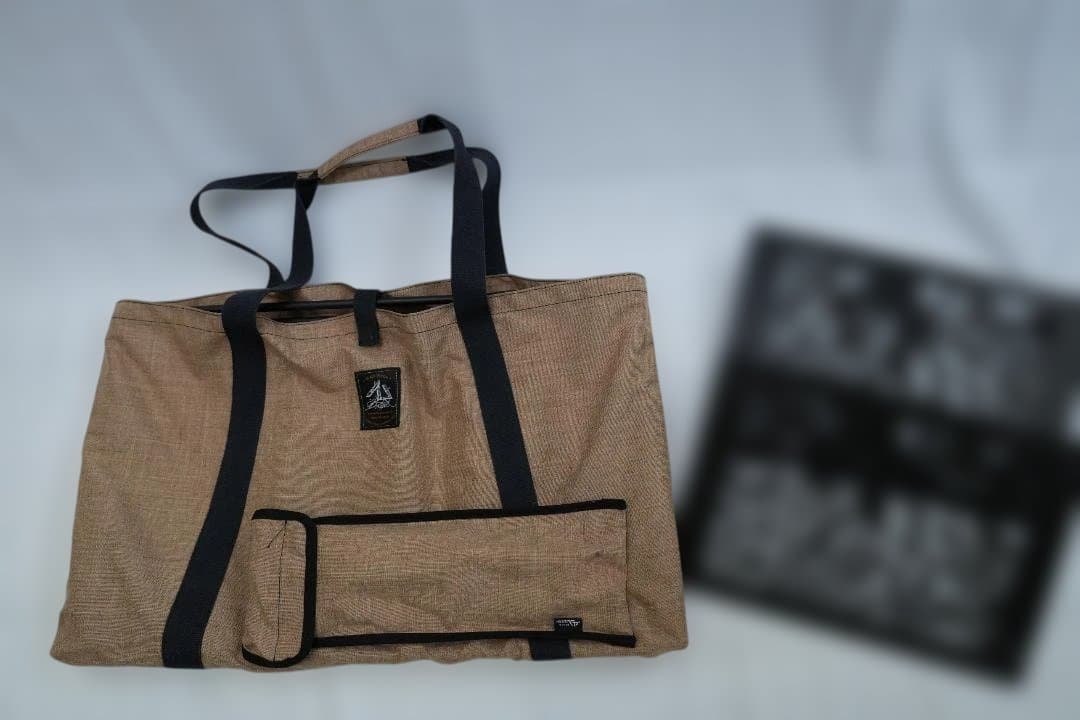 葉月　BLACKDESIGN　プレート２枚付き（ツリー柄）