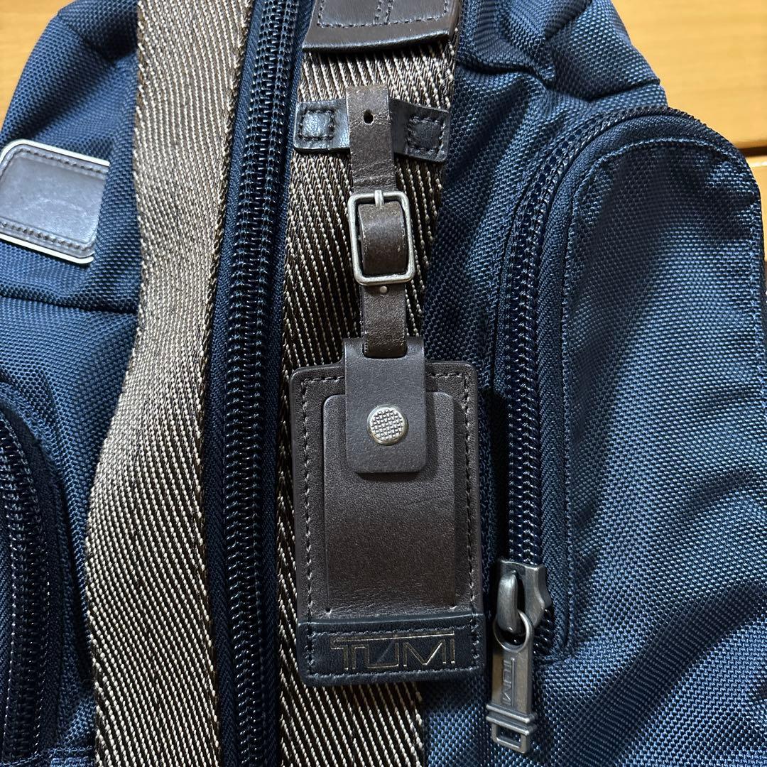 TUMI トゥミ　ショルダーバッグ　ネイビー