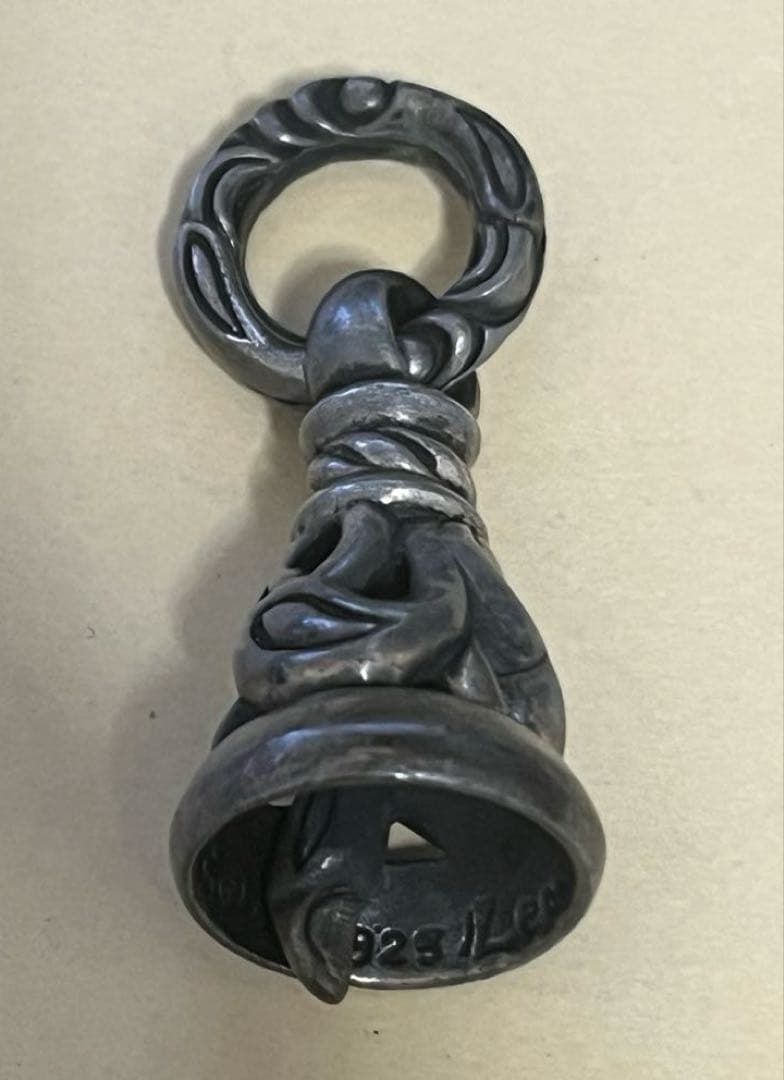 Leonard Kamhout ベルネックレス