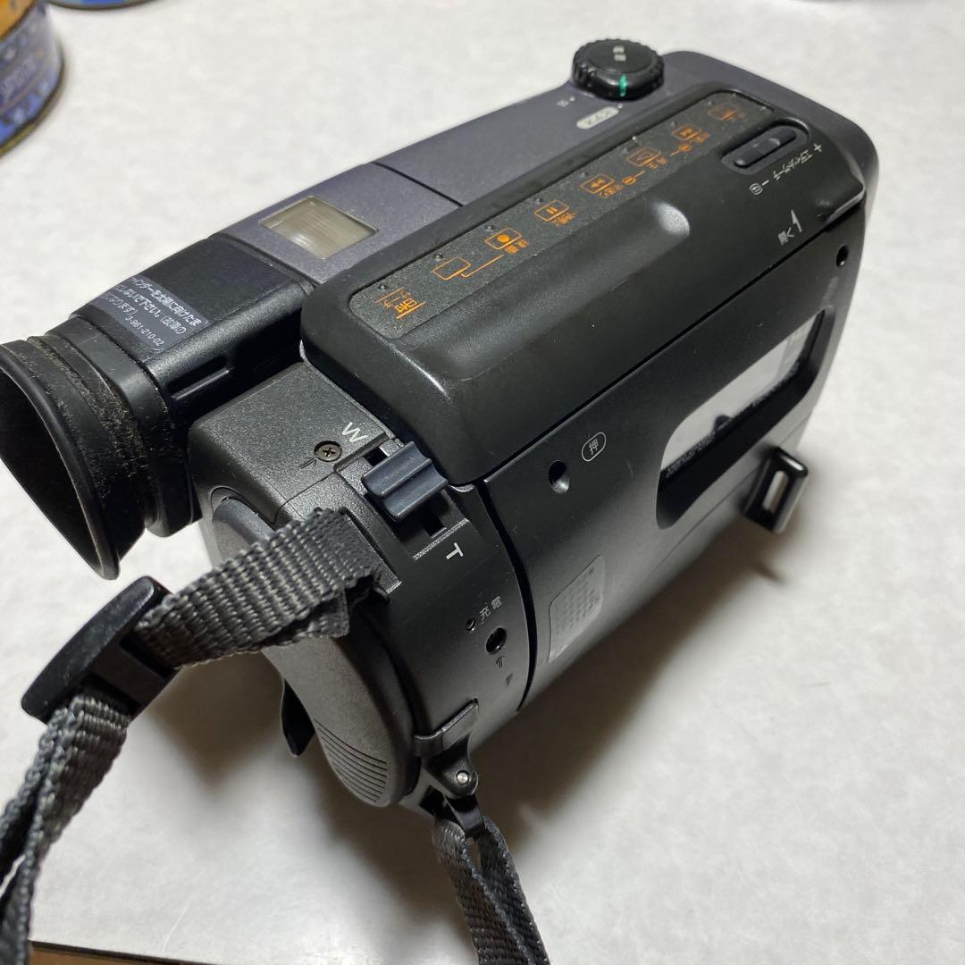 SONY VideoHi8 Handycam CCD-TR11 ⑨