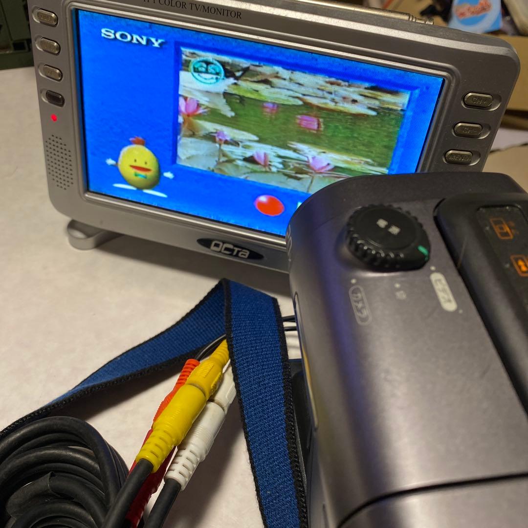 SONY VideoHi8 Handycam CCD-TR11 ⑨