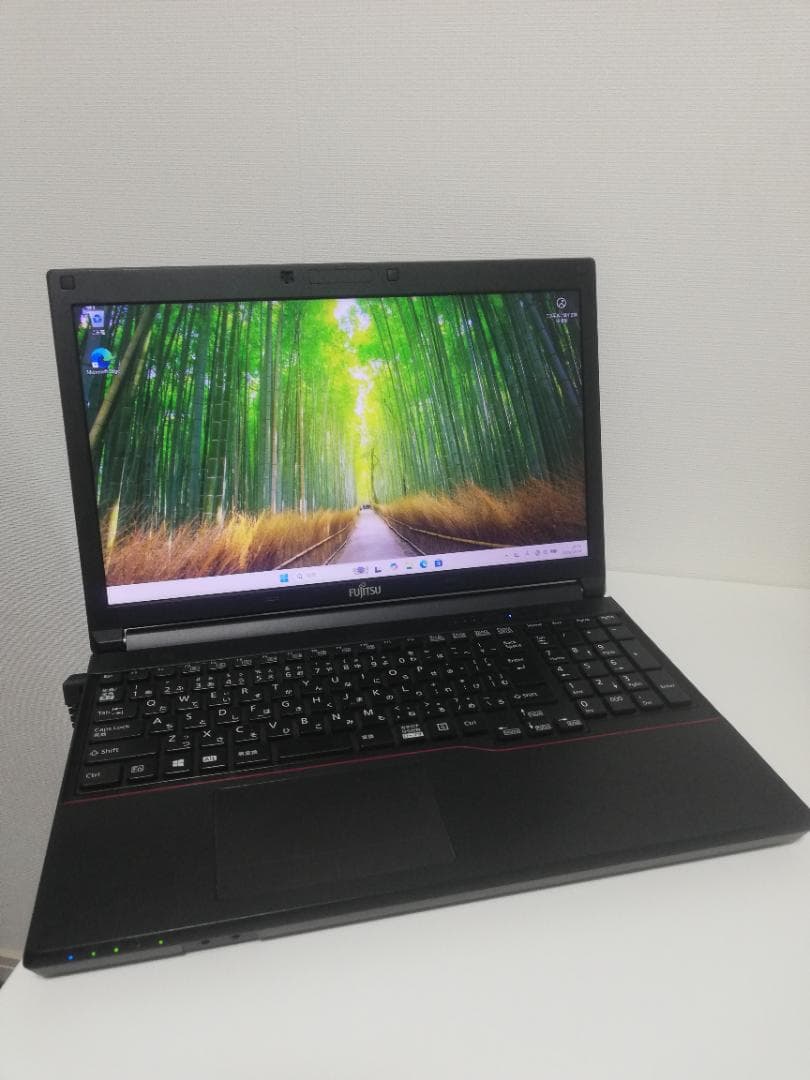 Win11/i5/SSD112GB/8GB　富士通LIFEBOOK