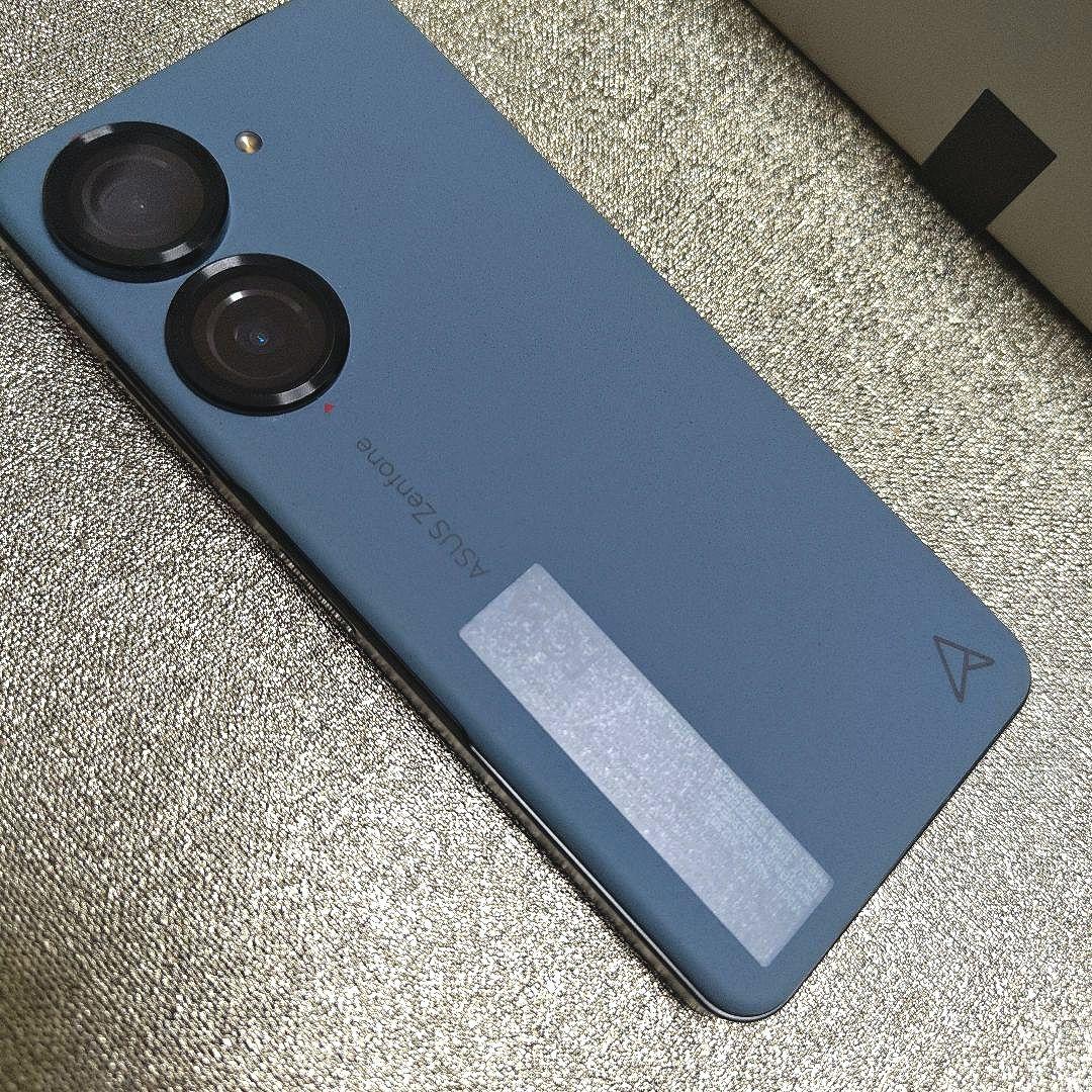 ★ ASUS Zenfon10 512GB SIMフリー スターリーブルー ★