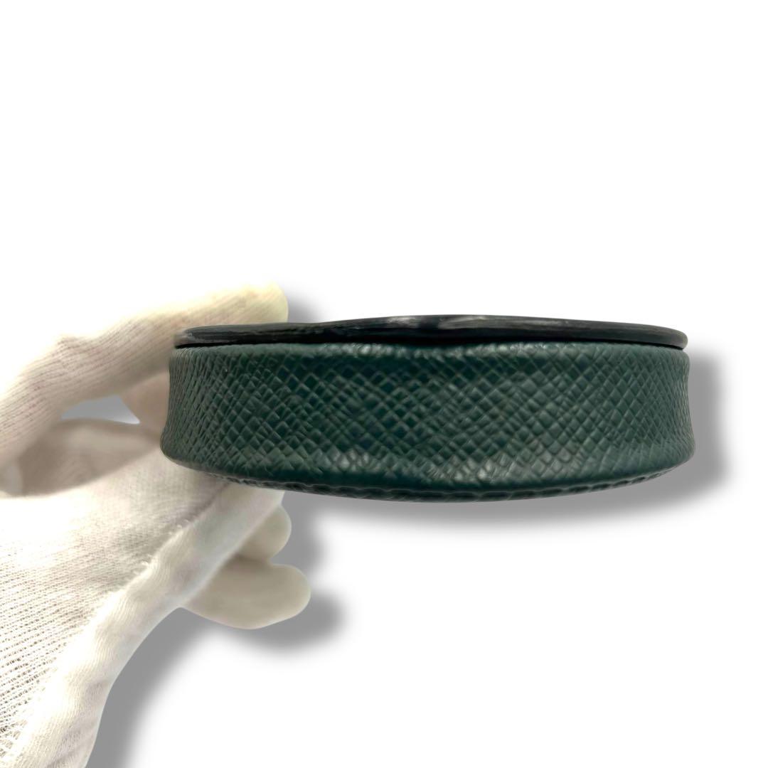 ルイヴィトン i22 キュベット タイガ ケース 小銭入れ グリーン