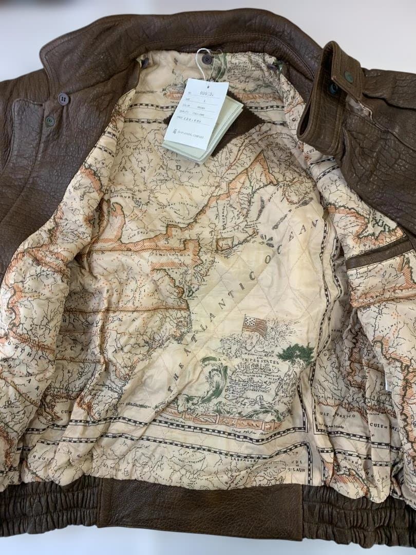 DROOPYレザージャケット　未使用品　フライトジャケット　シリアルNO付き　L