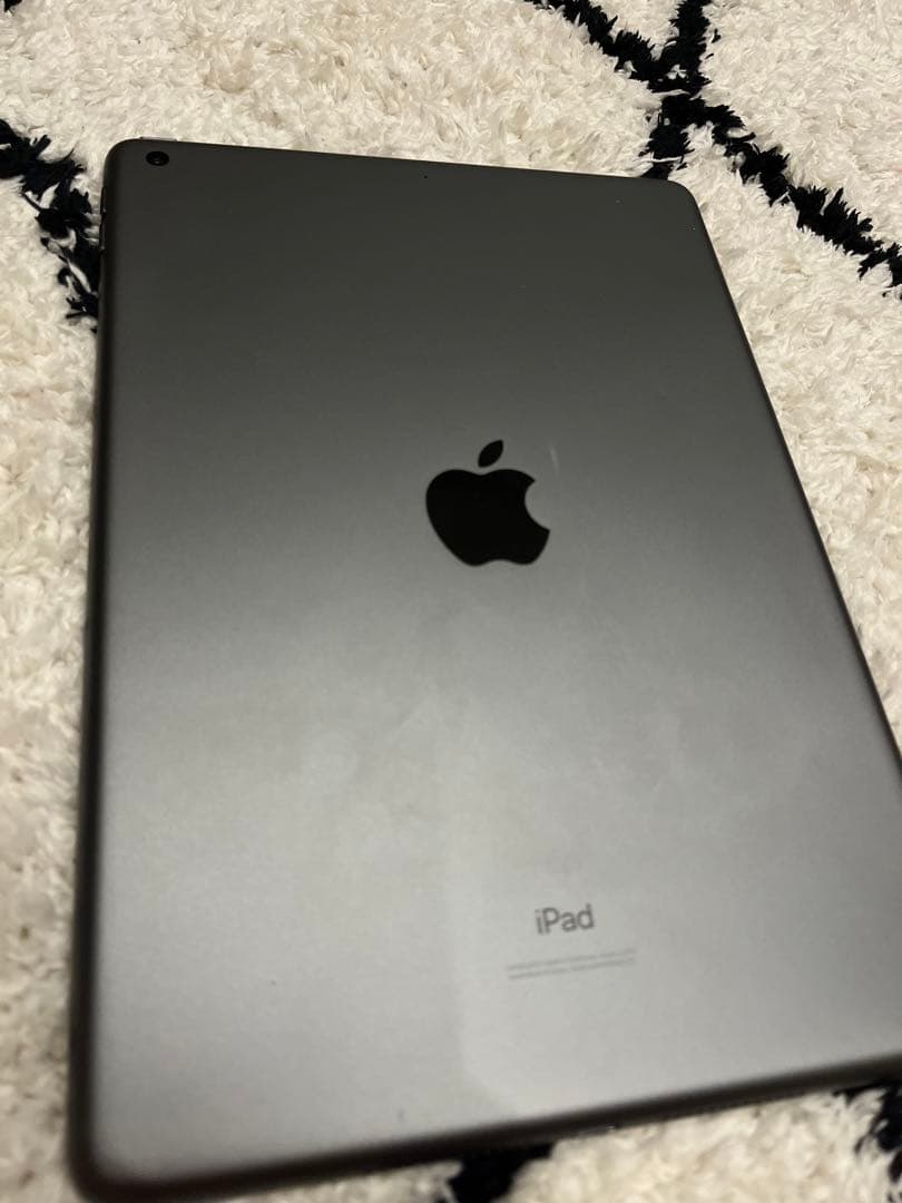 【最終値下】【美品】Apple iPad 第8世代 32GB Wi-Fiモデル