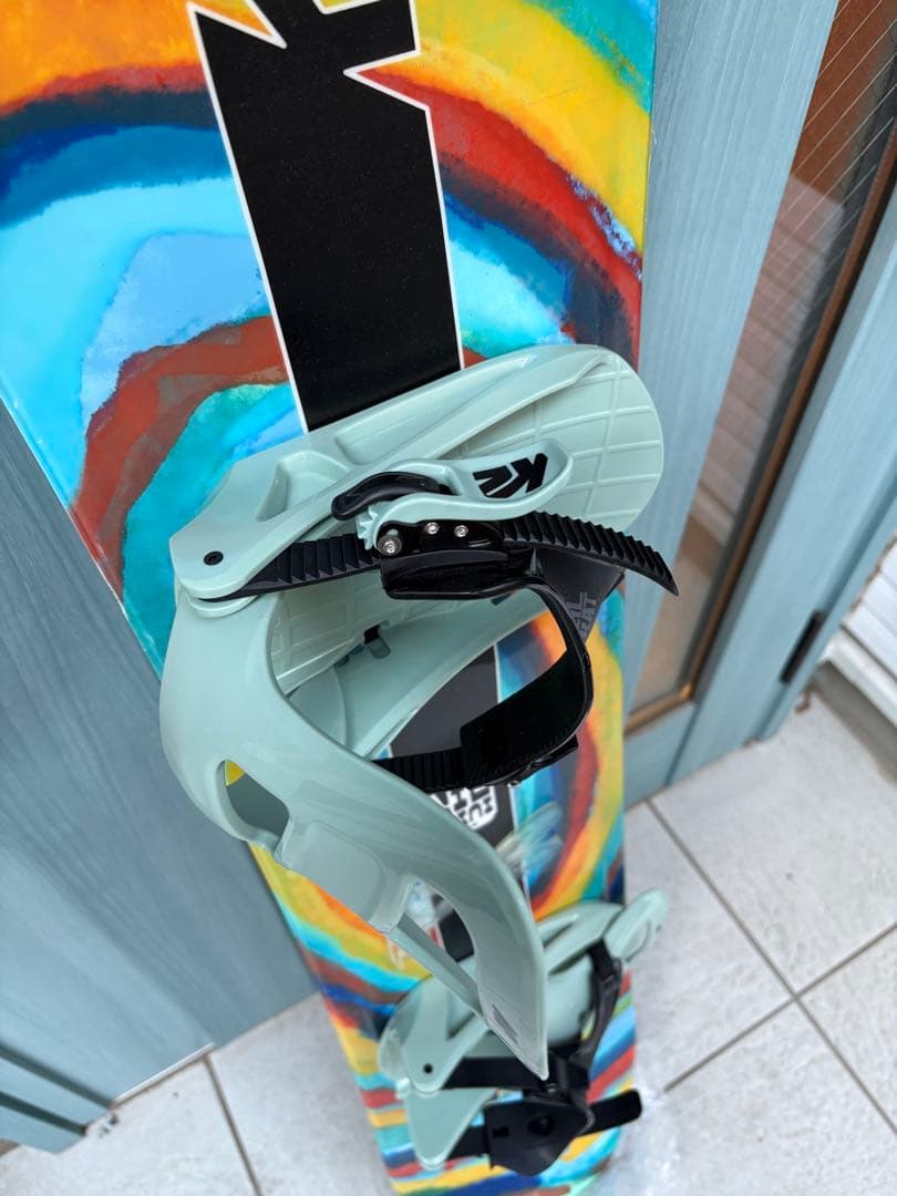K2 スノーボード マルチカラー ビンディング付き