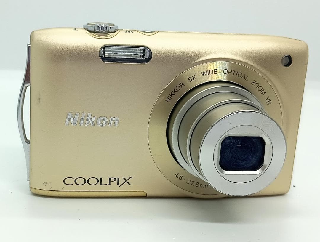 デジタルカメラ Nikon COOLPIX S3300 6X Zoom 16.0 MP Gold