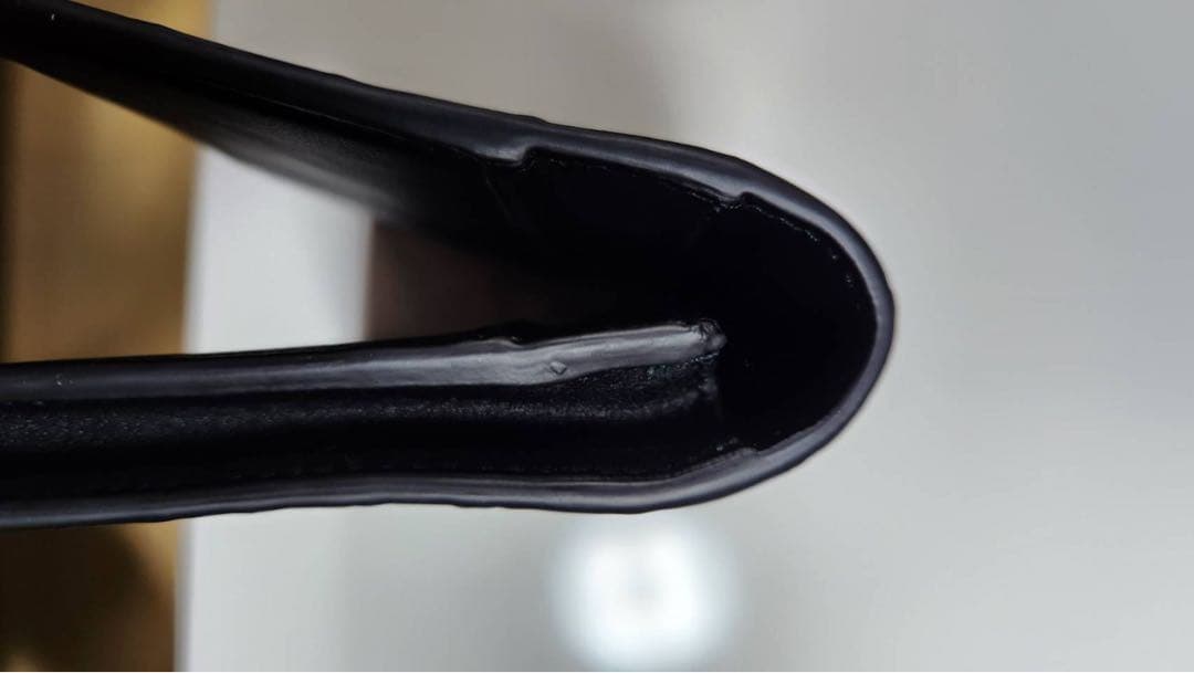 ボッテガ・ヴェネタ 本物クロコダイル ブラック