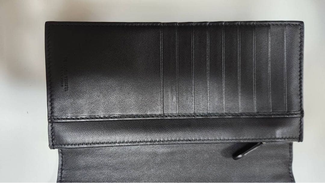 ボッテガ・ヴェネタ 本物クロコダイル ブラック