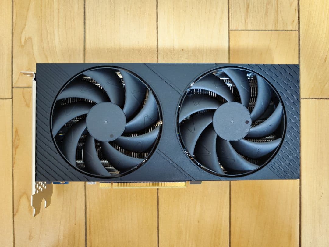 【ほぼ新品】Intel Arc A580 AR-A580D6-E8GB/DF