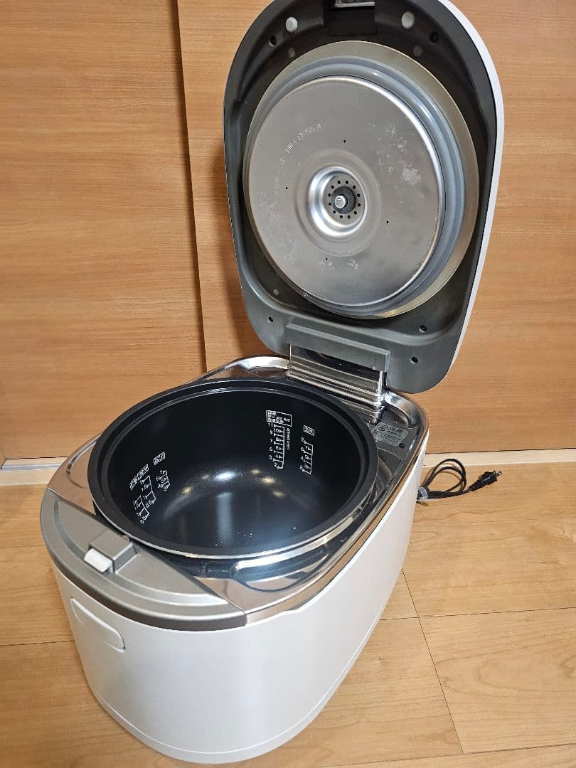 リンナイLPガス炊飯器RR-100MTT(MW)