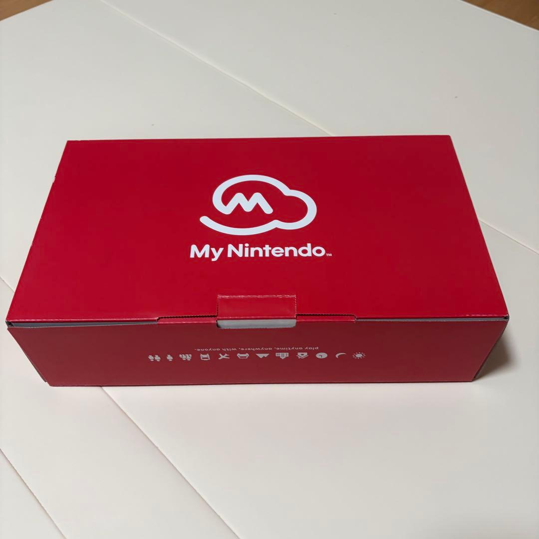 t*a様 Nintendo Switch本体 グレー　ニンテンドースイッチバッテ