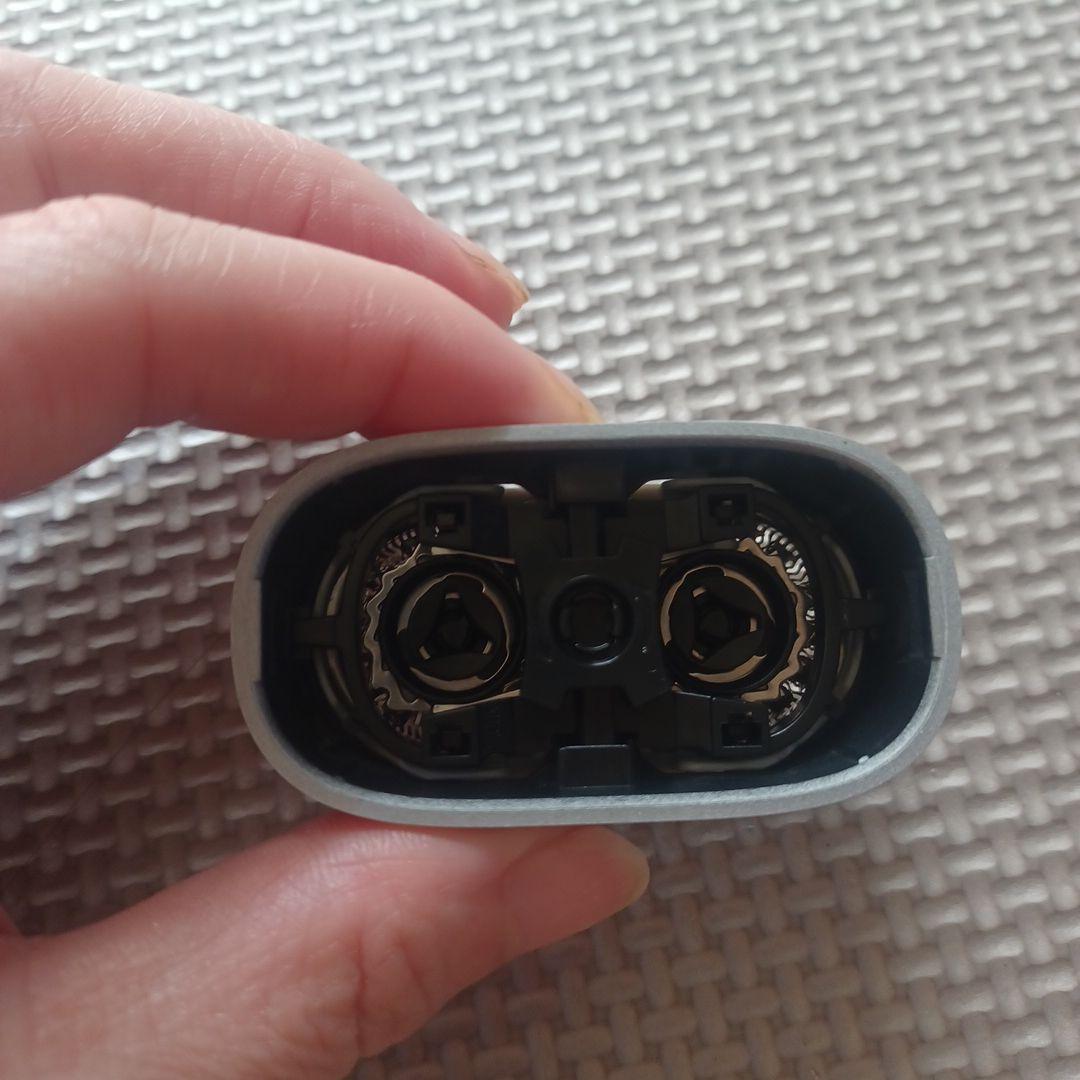 未使用Philips 700シリーズ 電気シェーバーコンパクトシェーバー