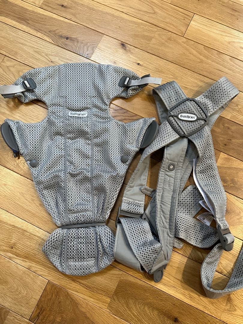 極美品ベビービョルンミニAirグレー