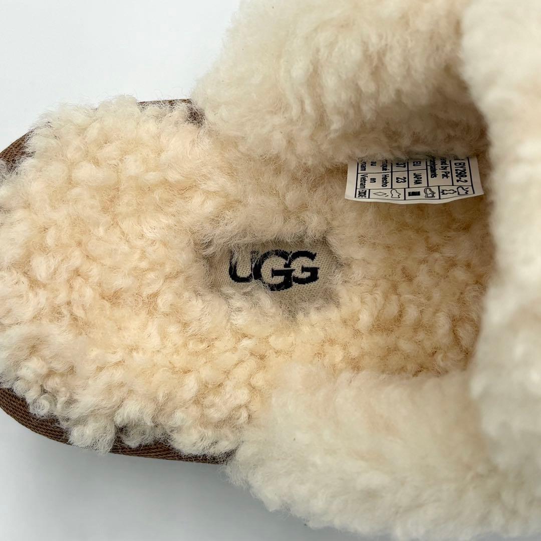 新品未使用✨️UGG アグ 厚底 ファーサンダル もこもこ スリッパ 23cm