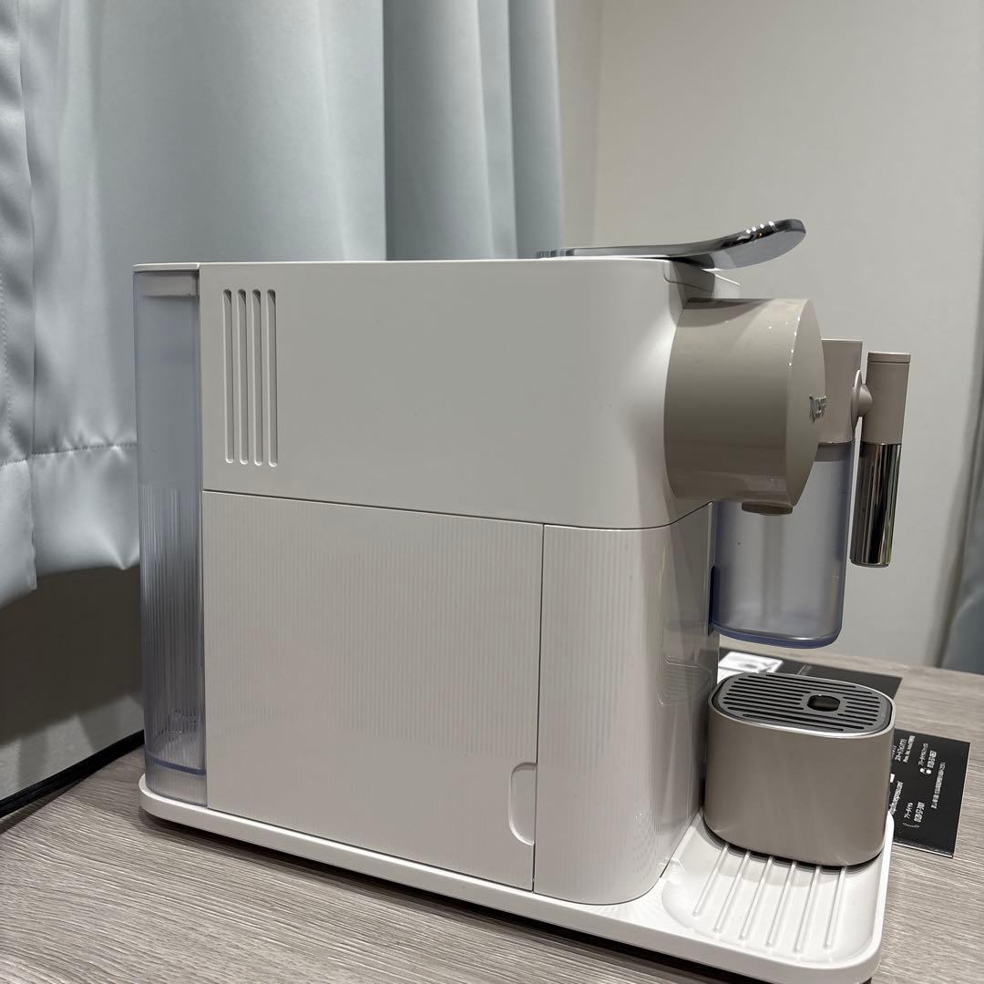 ラティシマワン ネスプレッソ ホワイト F111