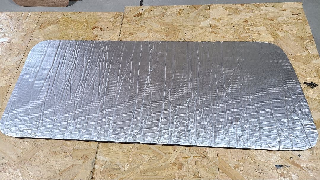 ハイエースリアサイドガラス窓埋めパネル防音断熱 艶なし黒仕様 左右１セット