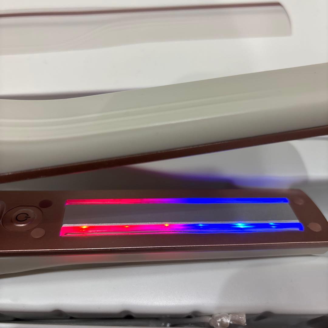 Ryanboo 超音波トリートメントアイロン ツヤ髪 赤色x青色LED
