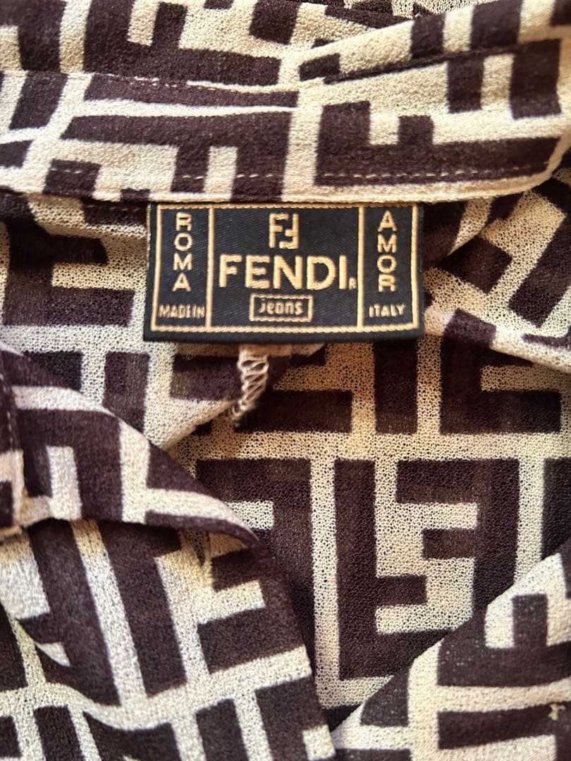 FENDI フェンディ シャツ ズッカ柄 FF柄 Mサイズ　長袖　最終値下げ