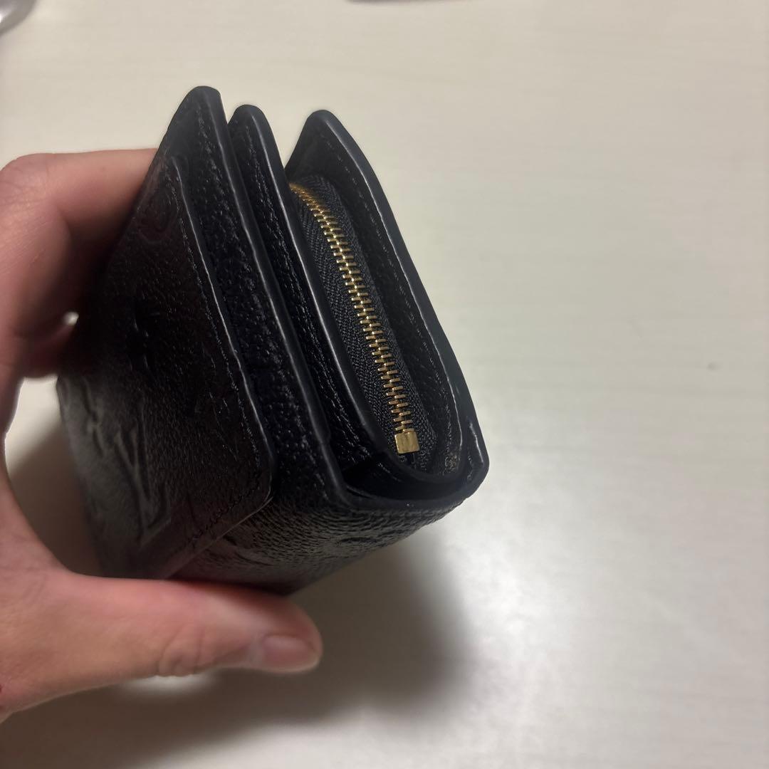 現行モデル　美品ルイヴィトン　ポルトフォイユクレア