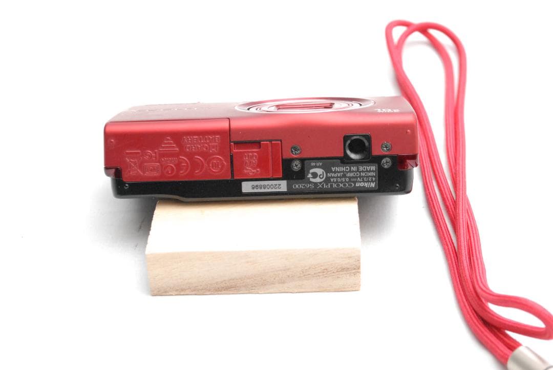 Nikon COOLPIX S6200 (良品）