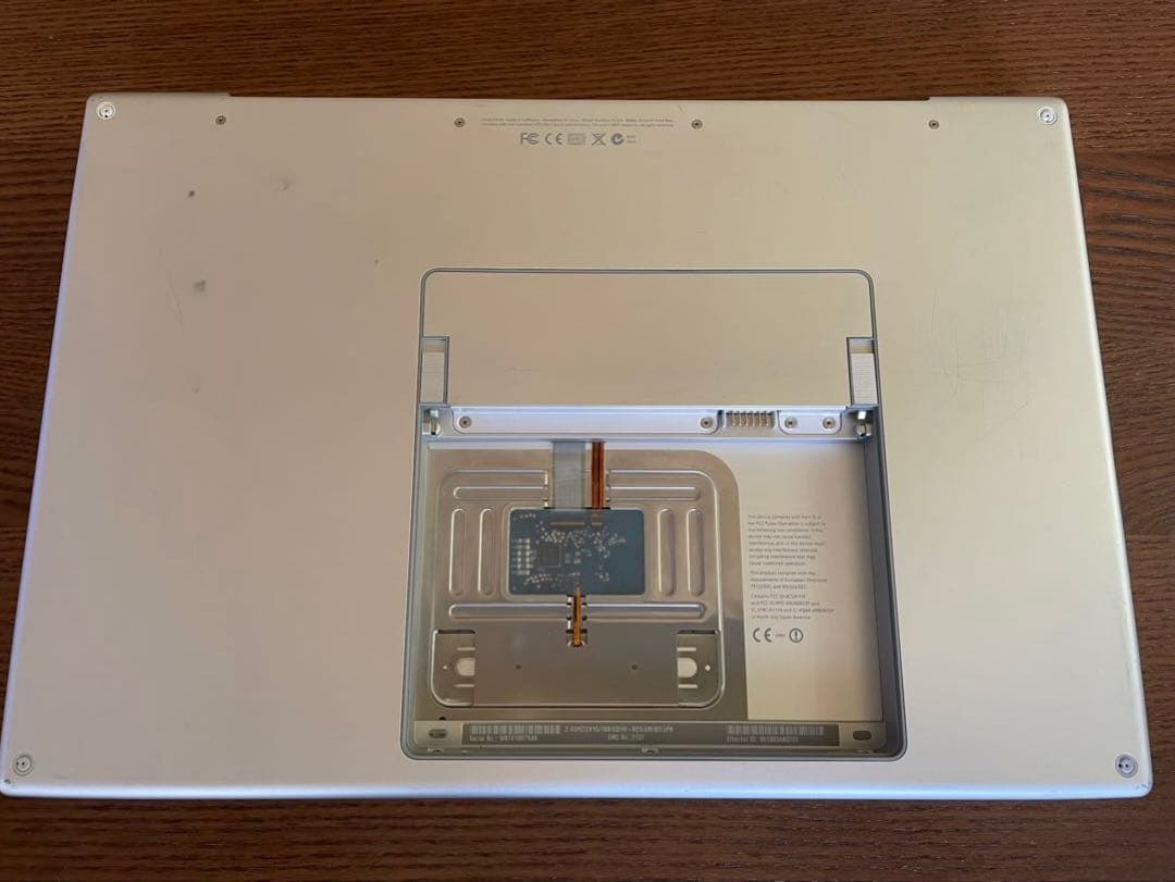 MacBook Pro 17インチ