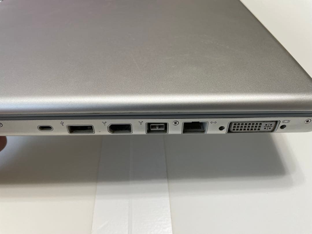 MacBook Pro 17インチ