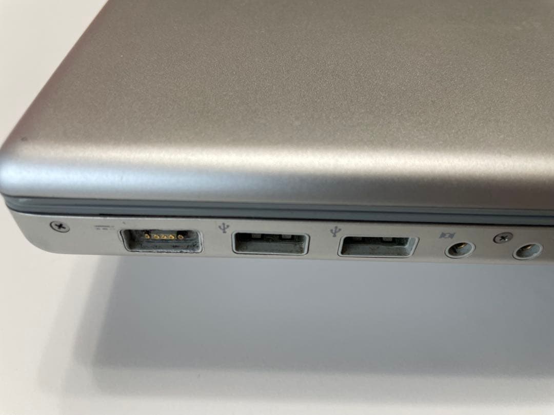 MacBook Pro 17インチ
