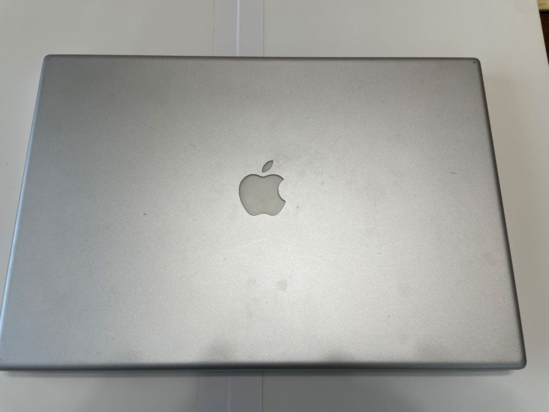 MacBook Pro 17インチ