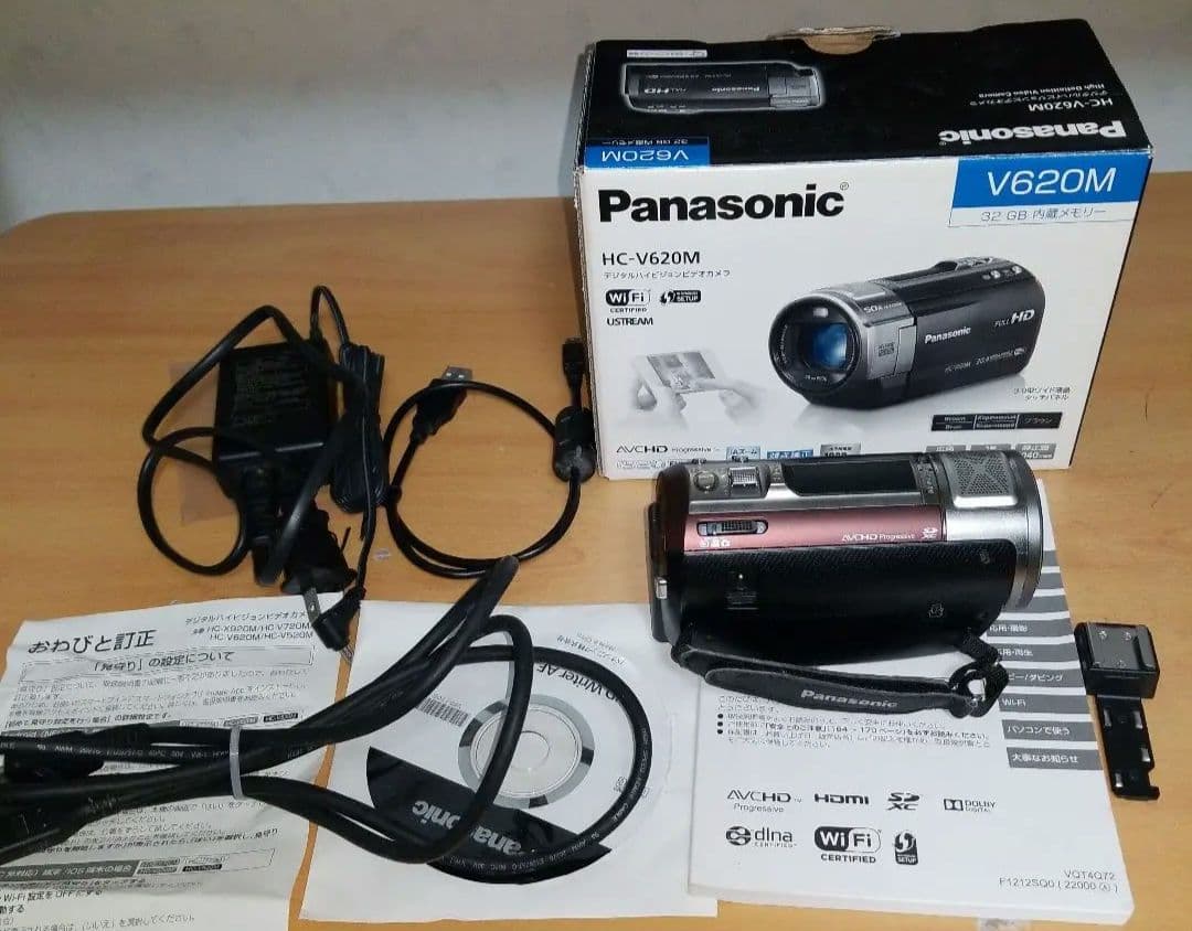 ボ*ン様 Panasonic HC-V620M ビデオカメラ　動作良好