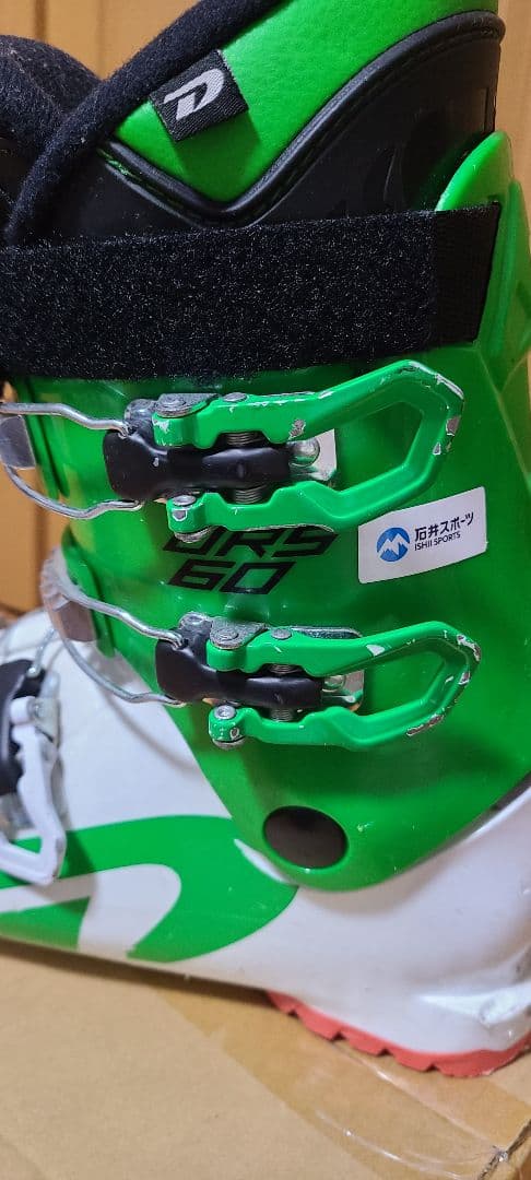 スキーブーツ　ジュニア　ダルベロ