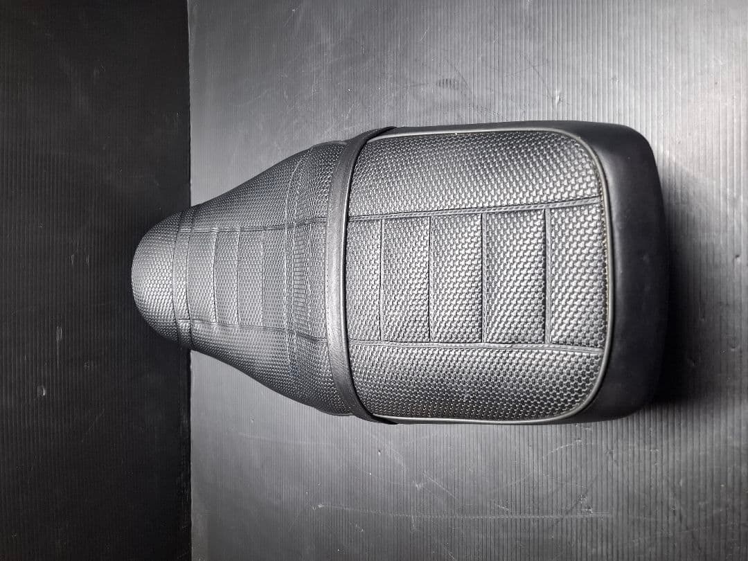 1994年式　ZRX400純正シート