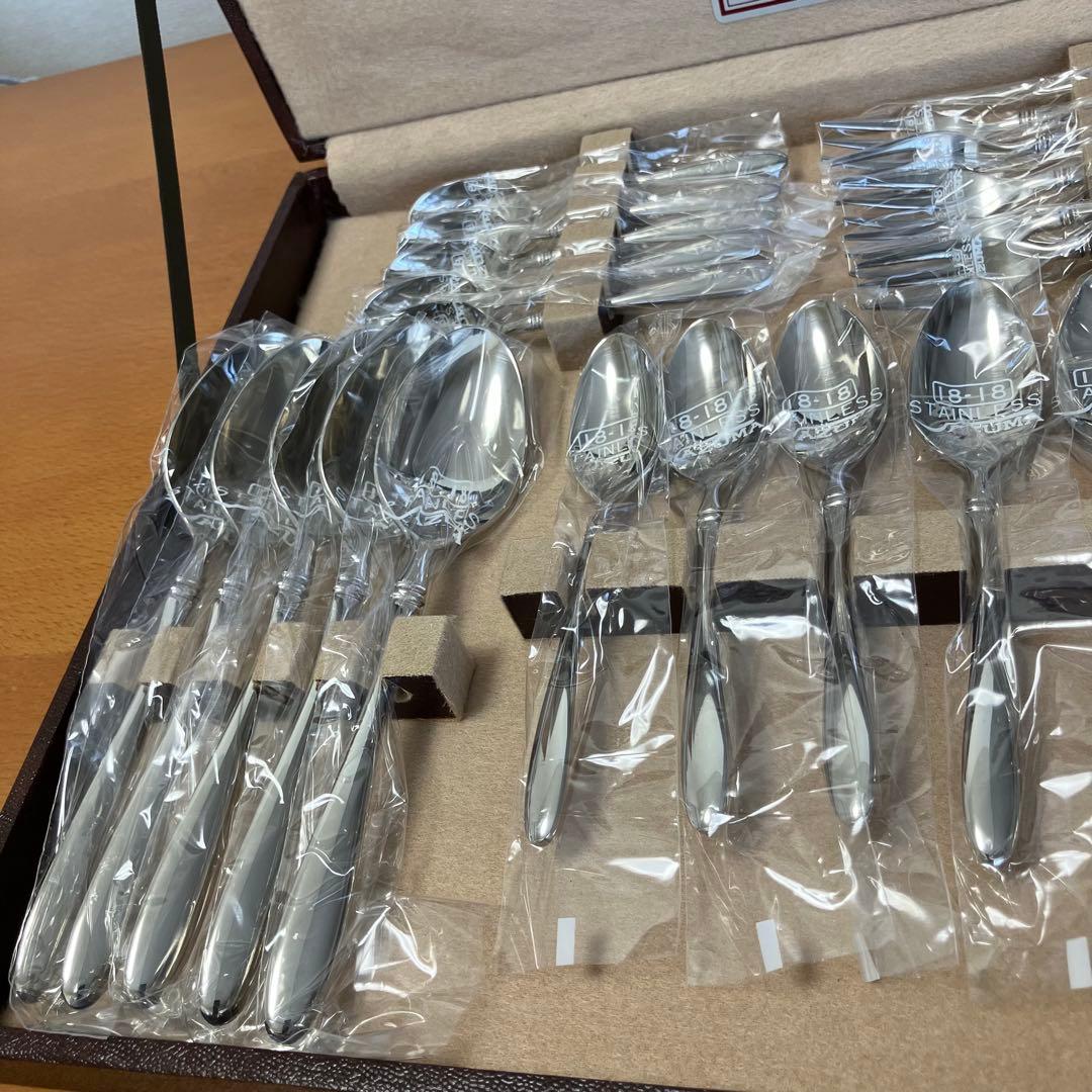 アヅマ インペリアル カトラリーセット 32本 18-18