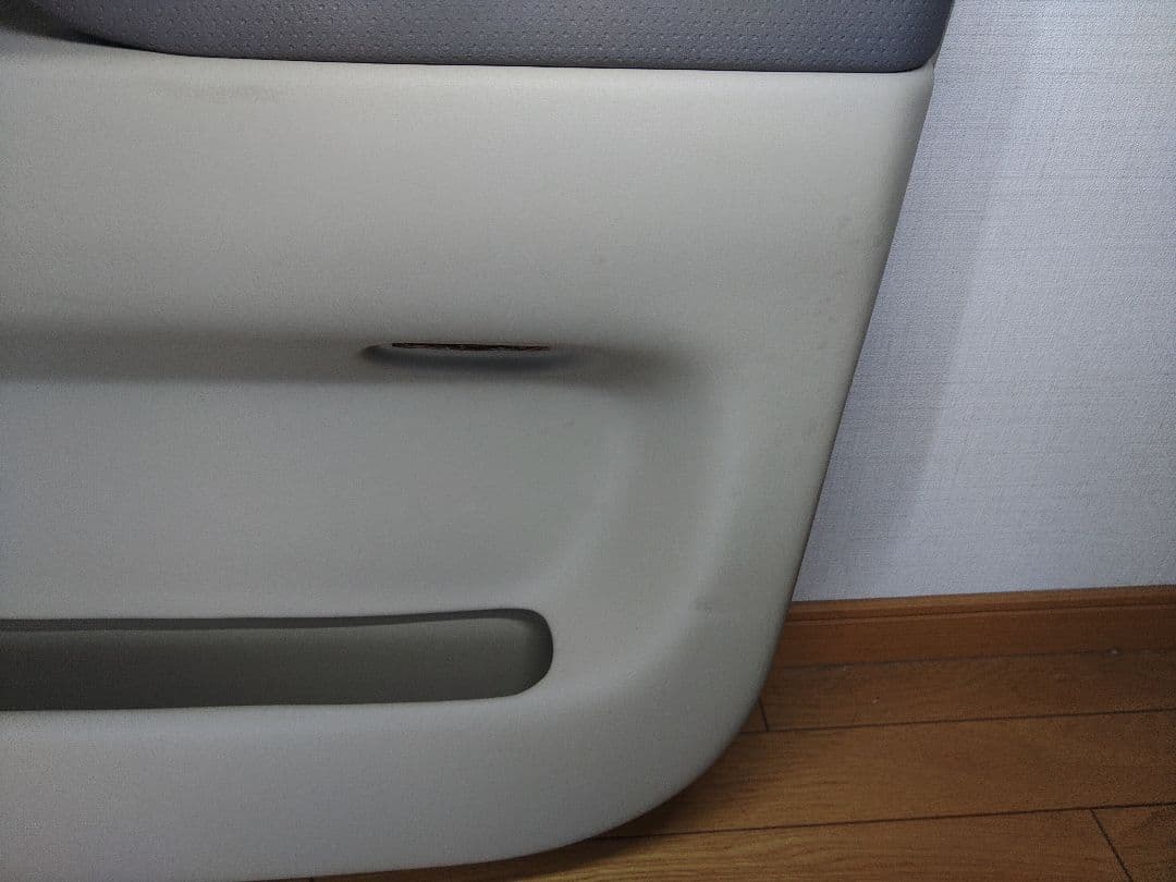 ランドクルーザー100中期型ドアトリムパネル4枚セット　ランクル100