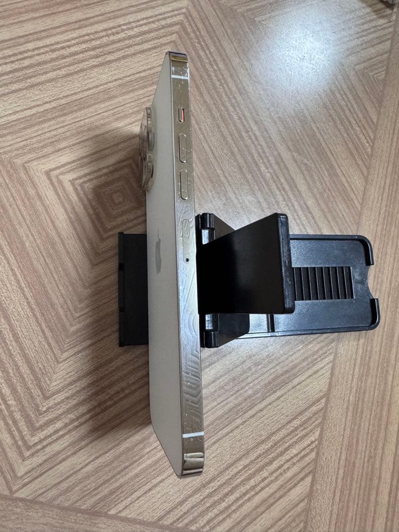 iPhone 13 Pro Max ホワイト（シルバー）256GB SiMフリー