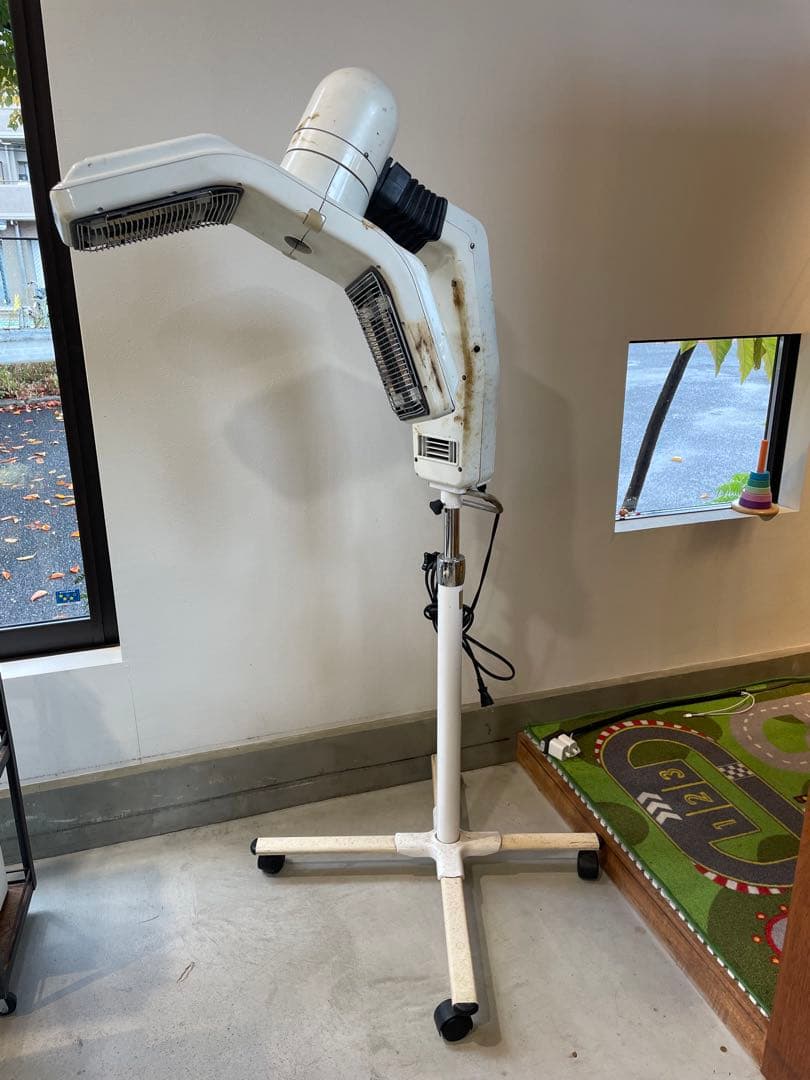 ブーメラン 加温機 美容室機器 遠赤外線 スタンド付 動作良好