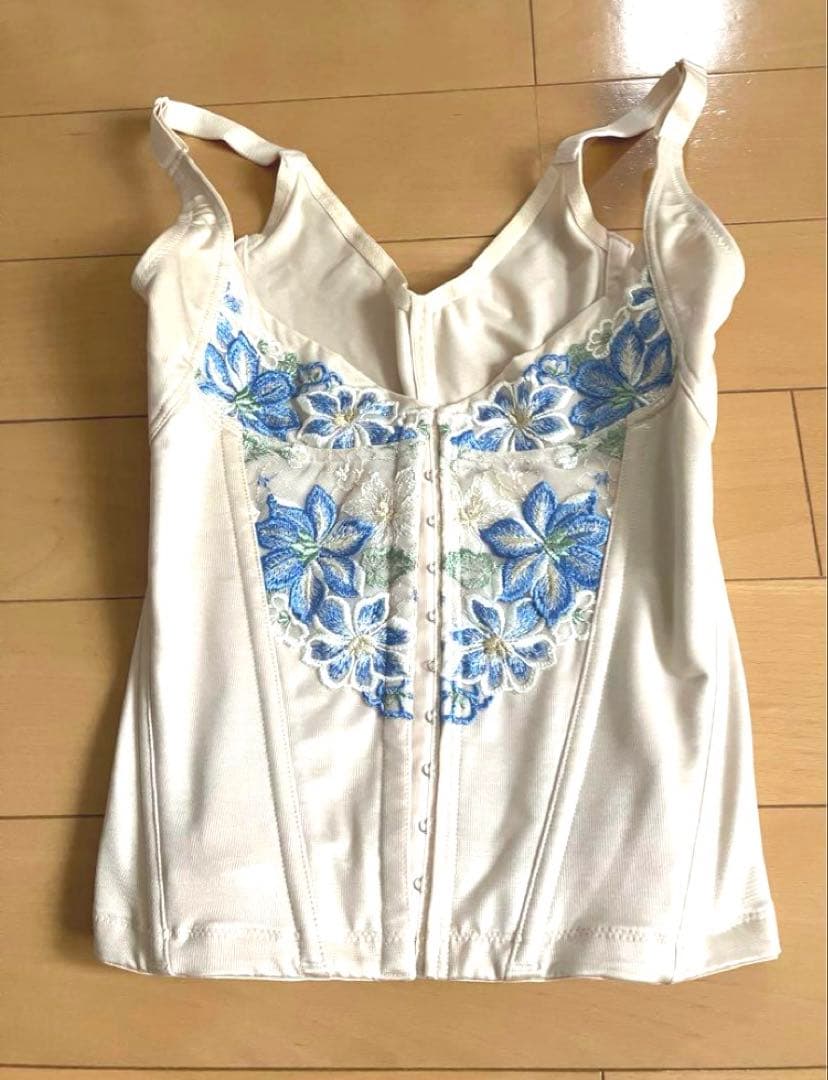 AMOSTYLEミニスリップキューピッドチョコ ブラウン花柄レースキャミソール