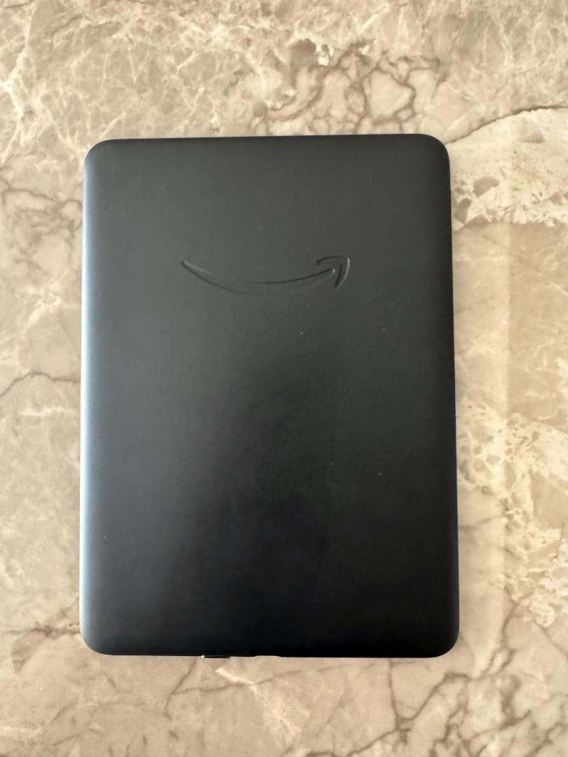 Amazon Kindle Paperwhite（16GB）7インチディスプレイ