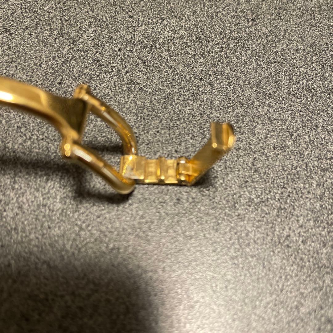 GUCCI時計 1500L 新品電池 稼働品 ゴールド バングルウォッチ 黒