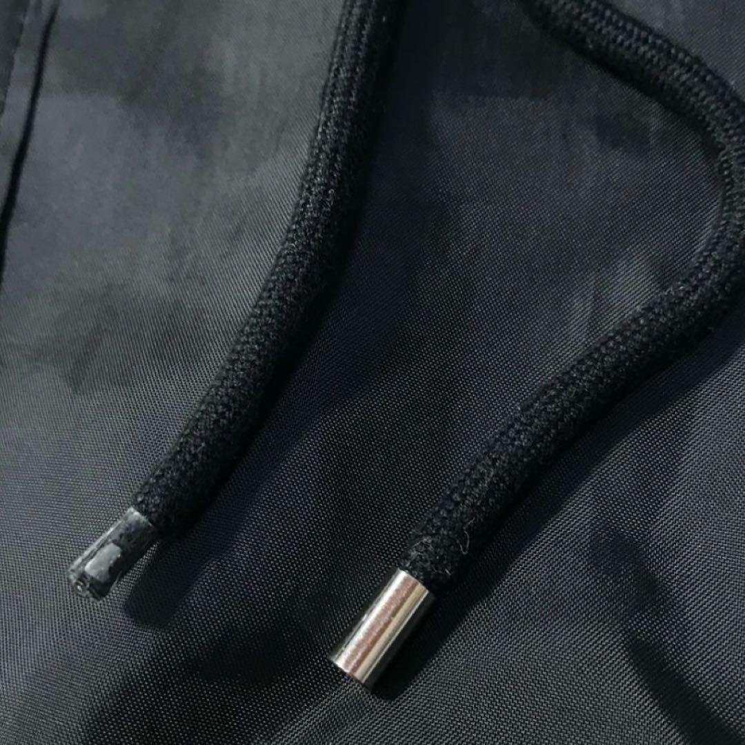 NIKEナイキ ナイロンジャケット サイズL ユニセックス　フード収納