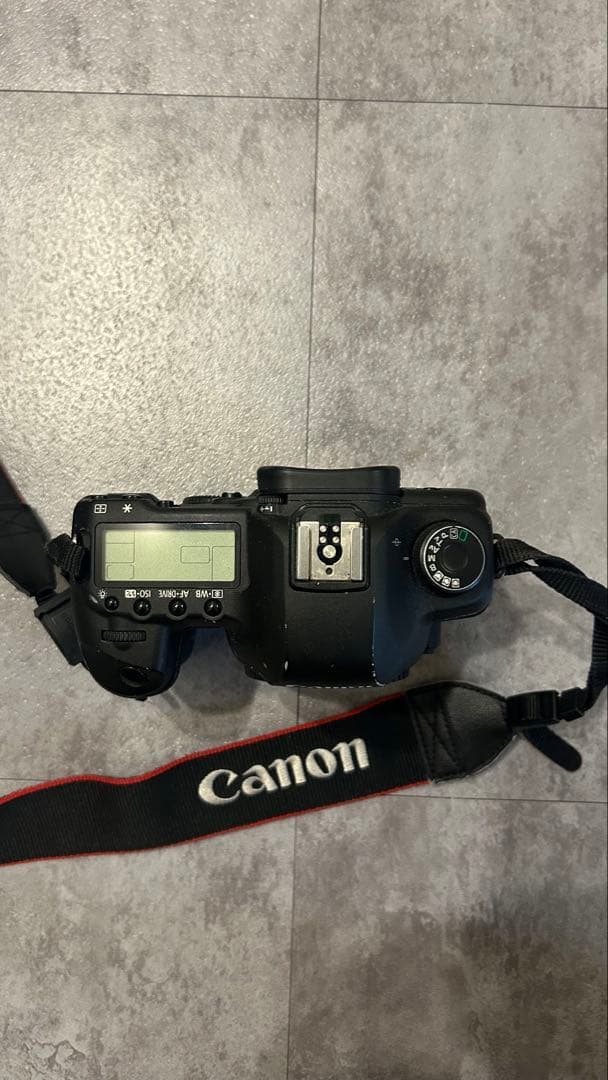 Canon EOS 5D mark II cfカード、バッテリー2つ付
